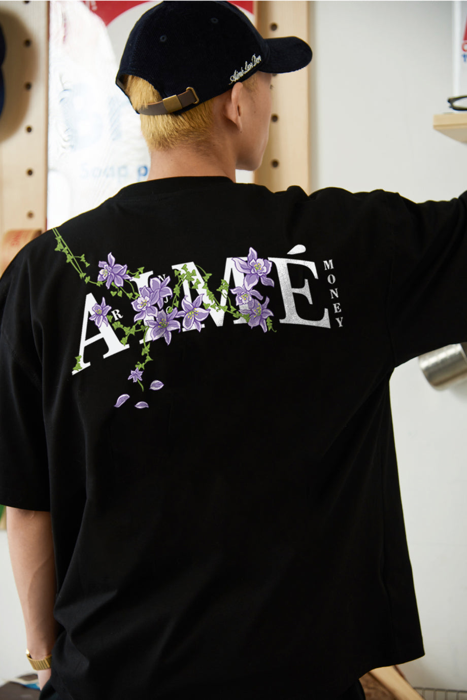 Áo Thun Unisex Aimé – "Floral Elegance" Nature-Inspired Design